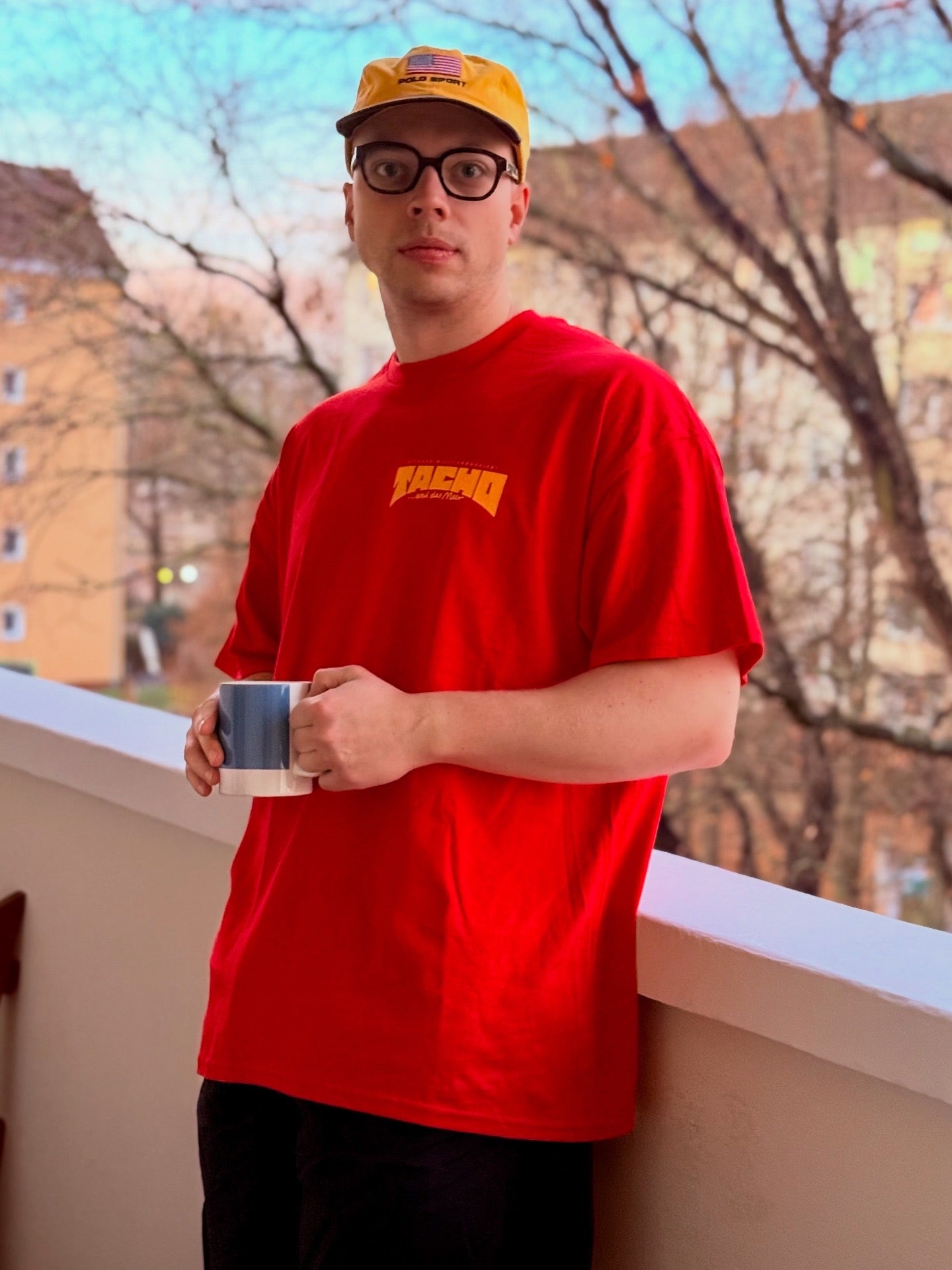 Tacho und Richard Milli – ... und das Meer – Red T-Shirt